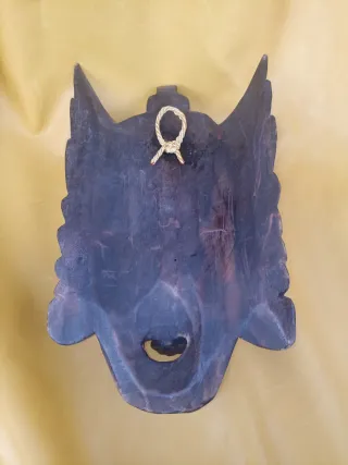 Maschera antica in legno