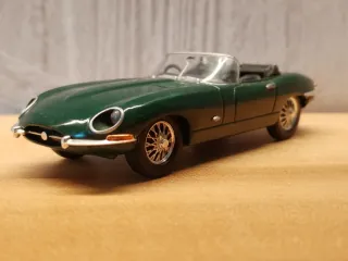 Jaguar E-Type 1961 - Modellino Scala 1/43