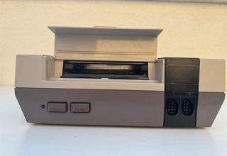 Nintendo NES anni '80 completa + gioco