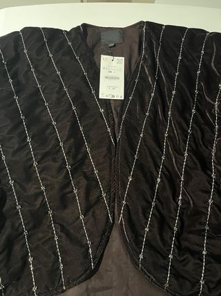 Kimono Terciopelo Acolchado con Abalorios