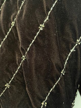 Kimono Terciopelo Acolchado con Abalorios