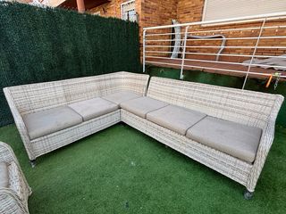 Conjunto de sofá y sillones de jardín