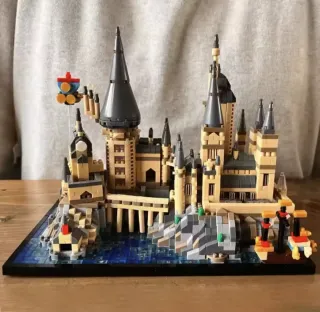 Castello di Harry Potter in stile Lego