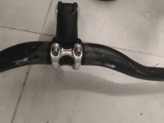 Manillar y potencia MTB ajustable