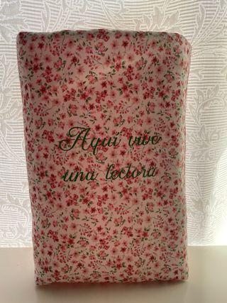 Funda para libro flores estilo Regencycore