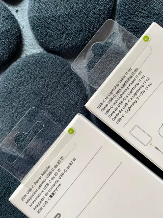 Caricatore Apple Lightning nuovo completo per iPhone