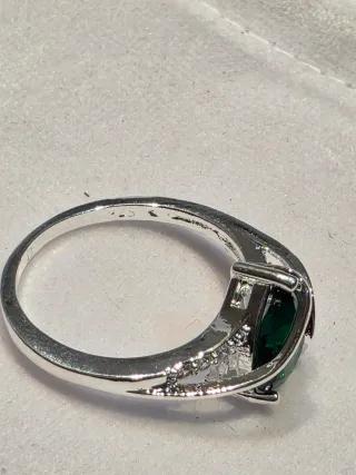 Anillo Plata con Piedra Verde