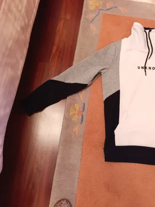 Sudadera cuello chimenea UNKNOW T L