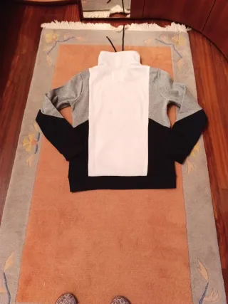 Sudadera cuello chimenea UNKNOW T L