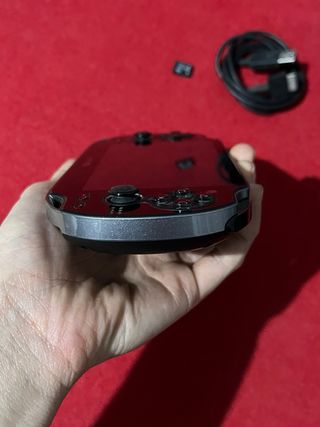 Sony PS Vita Nera + Accessori