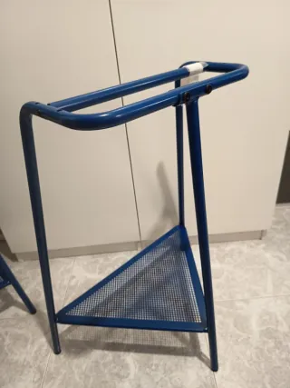 2 Cavalletti Metallici Blu Ikea