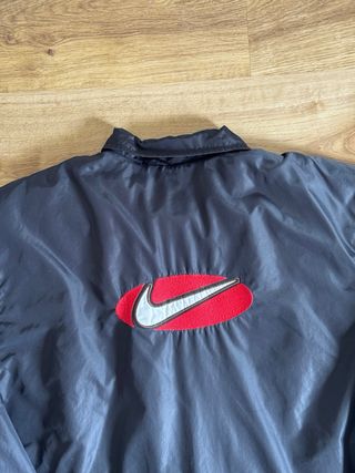 Chaqueta Nike 90s Negra y Blanca