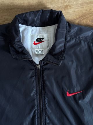 Chaqueta Nike 90s Negra y Blanca