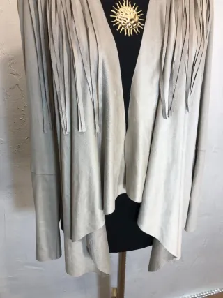 Chaqueta entretiempo flecos