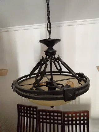 Lámpara de salón estilo castillo