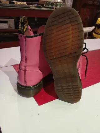 Botas Dr. Martens rosa