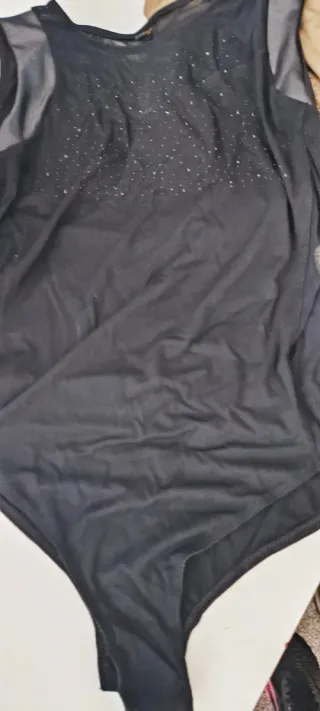 Body de mujer con pedrería