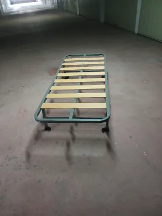 Somier patas ruedas 190x75