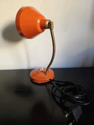Lampada da tavolo vintage arancione