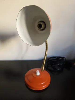 Lampada da tavolo vintage arancione