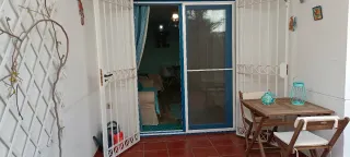 Piso 2 hab bien presentado, terraza, patio, garaje