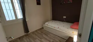 Piso 2 hab bien presentado, terraza, patio, garaje