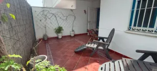 Piso 2 hab bien presentado, terraza, patio, garaje