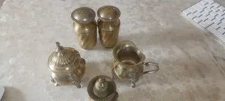 Antico servizio da tavola in metallo