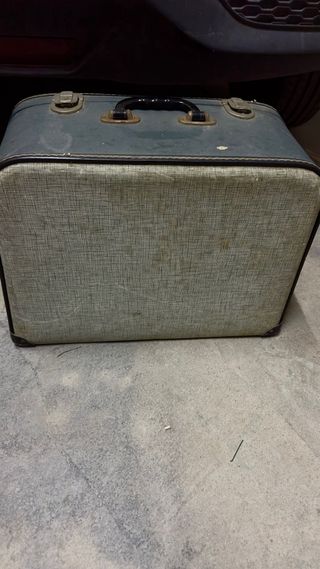 Máquina de coser Sigma antigua verde y blanca