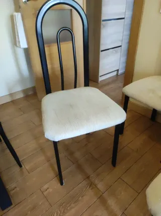 Juego de 4 sillas de salón