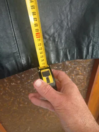 Chaqueta de piel tipo blazer hombre.