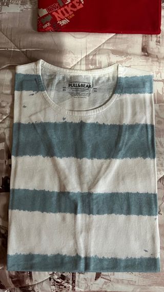 Camiseta Pull&Bear rayas azul y blanco Talla XS