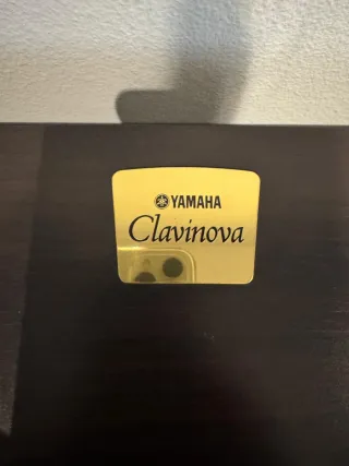 Piano Yamaha Clavinova