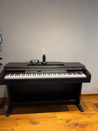 Piano Yamaha Clavinova