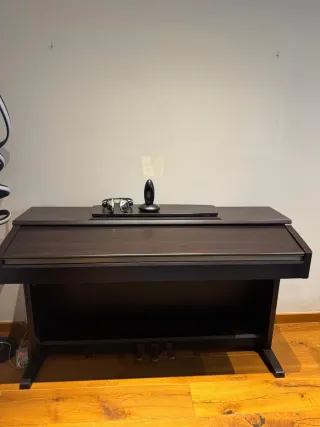 Piano Yamaha Clavinova