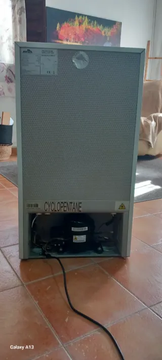 Nevera pequeña con congelador Artica