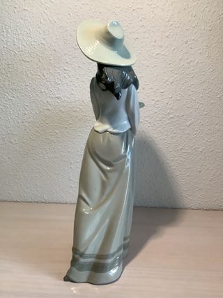 Figura NAO Lladró La Segadora