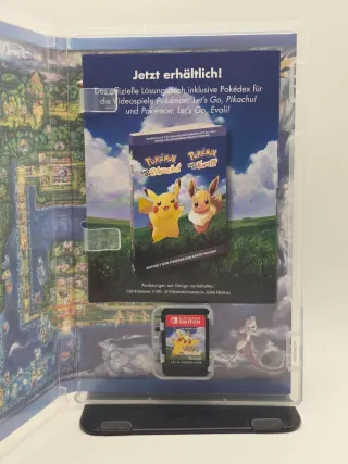 Pokemon Let's Go Pikachu + Pokéball Plus
