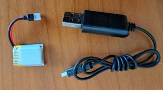 Avión teledirigido RC 2.4GHz con luces LED – Nuevo