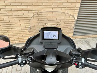 Scooter Zontes 350E Blanca