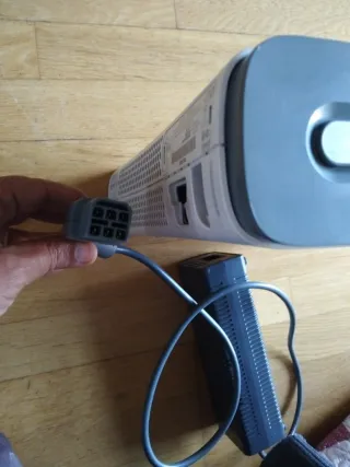 Xbox 360 Bianca Verticale