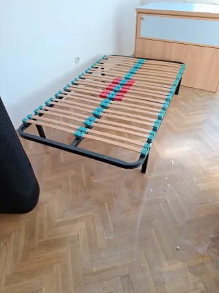 Somier de madera y metal