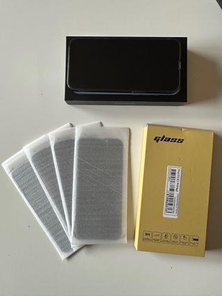 iPhone 13 Pro + Caricabatterie MagSafe e accessori