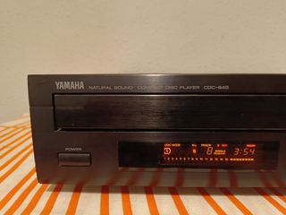 Reproductor Lector CD Multiple YAMAHA CDC-645