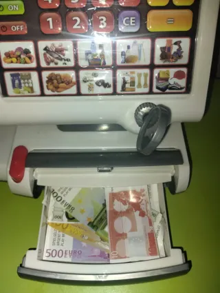 Caja registradora infantil con escáner