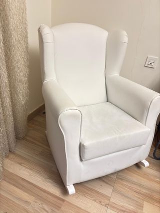 Sillón de lactancia blanco polipiel