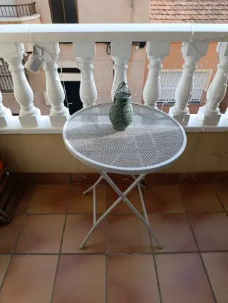 Mesa redonda metálica plegable de 60*60cm ideal