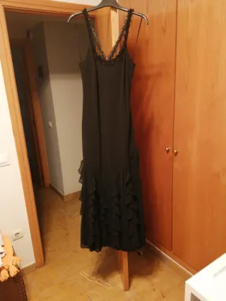 Vestido fiesta negro cruzado espalda Marca Scene