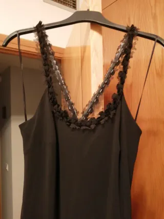 Vestido fiesta negro cruzado espalda Marca Scene