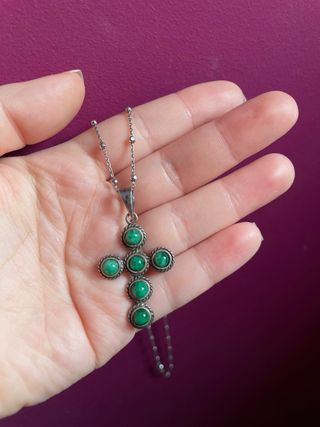 Collar Cruz Plata y Malaquita
